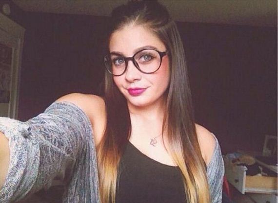 11-girls-with-glasses