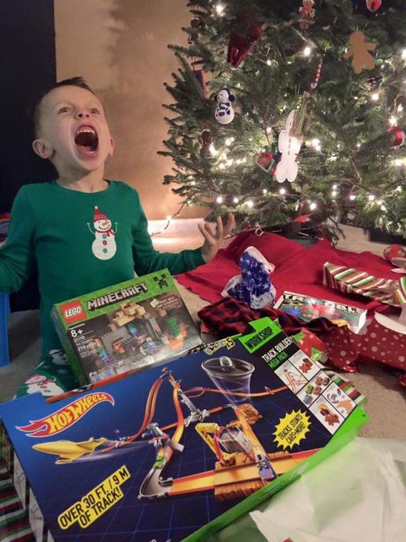 23-merry-christmas-everybody