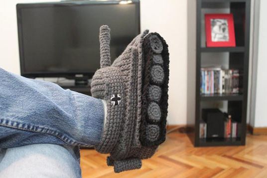 funny-shoes-tank-slippers-grandma
