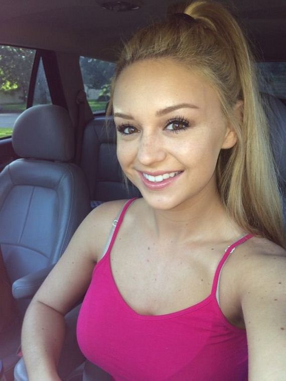 The Hottest Car Selfies 