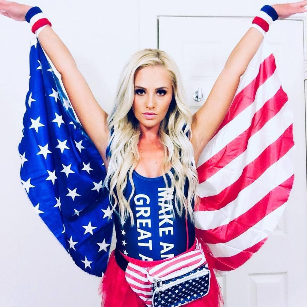 mind-blowing photos that will show you Tomi Lahren Red carpet images, photo...