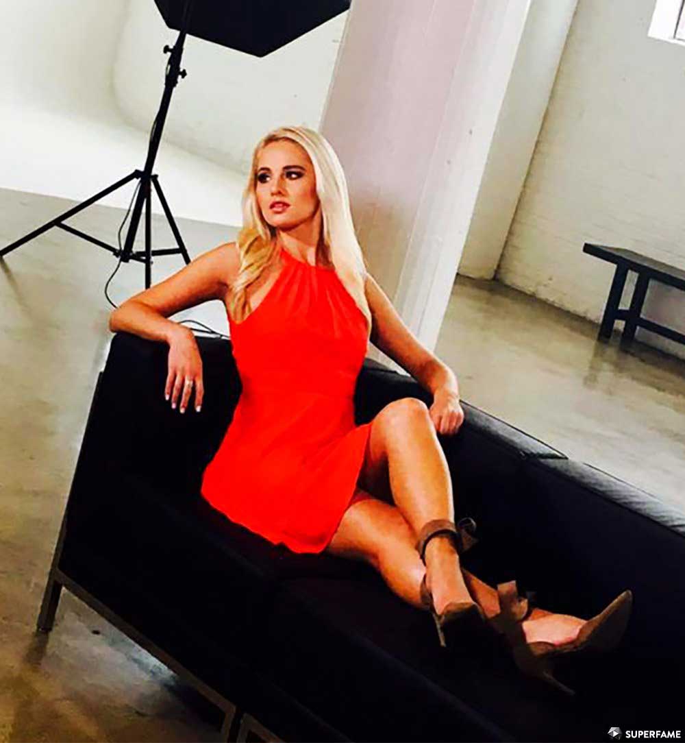 Hot Tomi Lahren Bikini Photos Barnorama