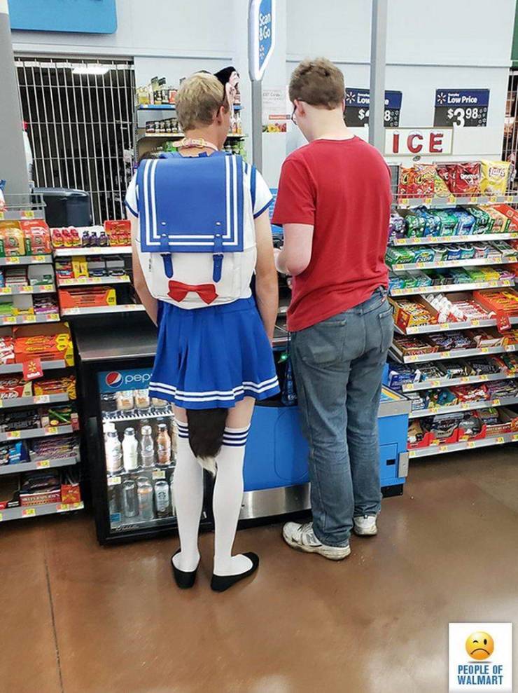 40 Photos Prove That Walmart Is A Crazy, Crazy Place ...