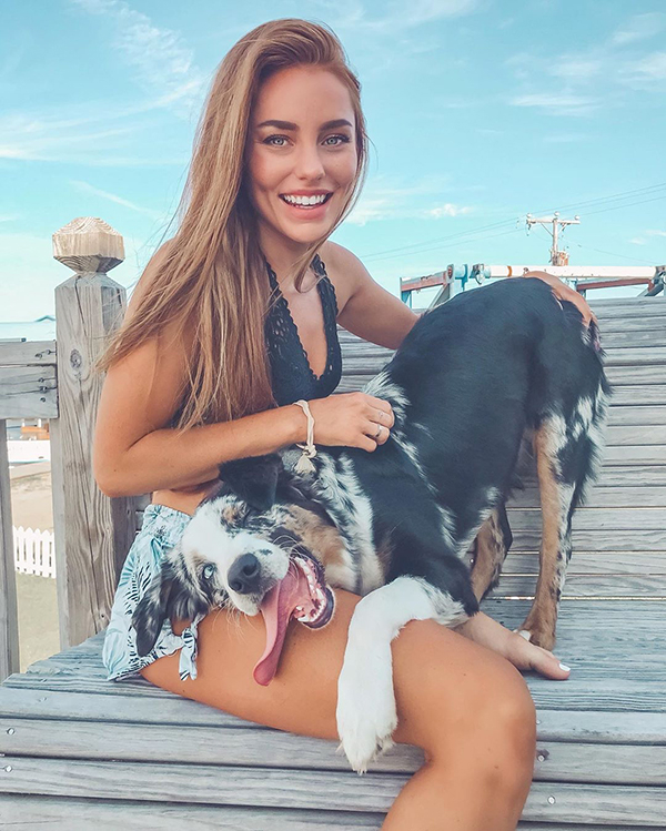 34 Sexy Girls Playing With Dogs 26