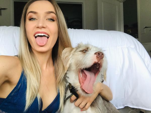 34 Sexy Girls Playing With Dogs 7