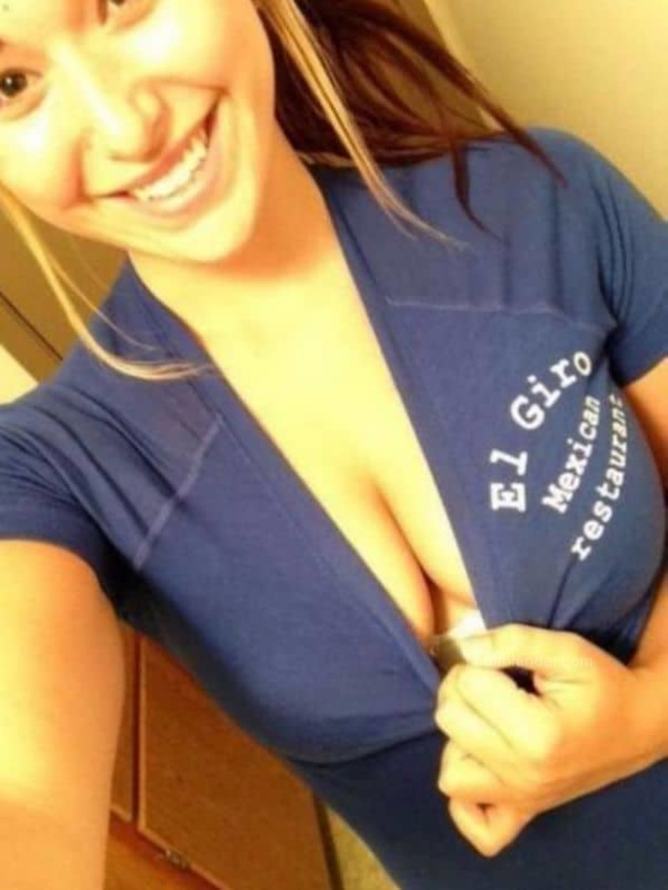 26 Hot Girls Get Bored At Work 12