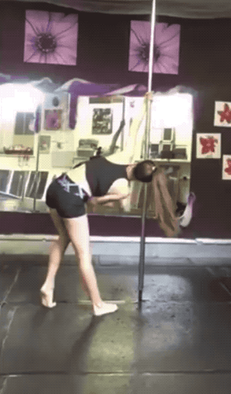 When Pole Dancing Goes Wrong 15