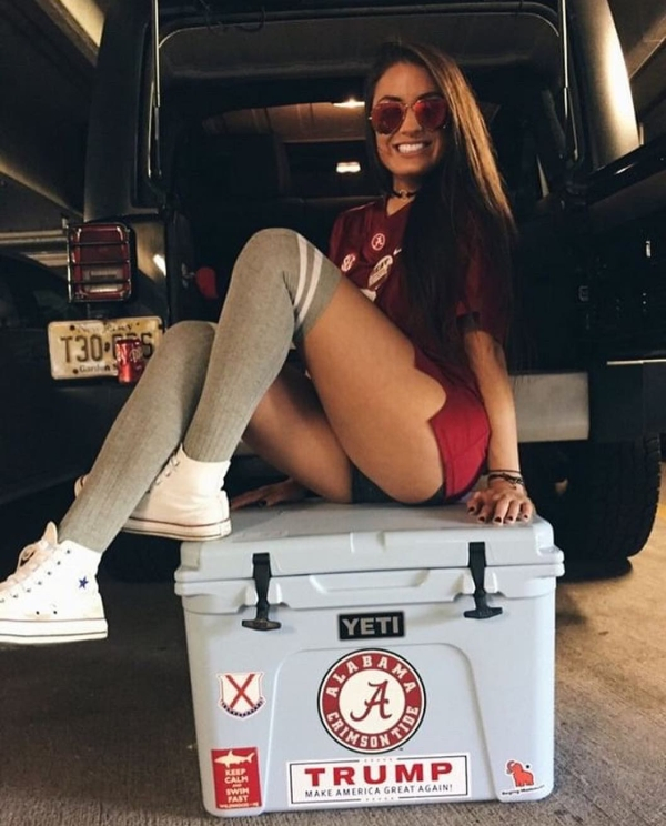 32 Hot Girls Who Love Sports 13