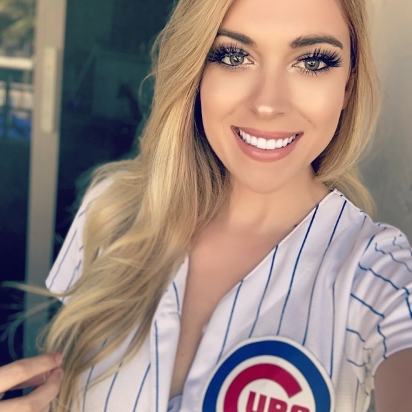32 Hot Girls Who Love Sports 23