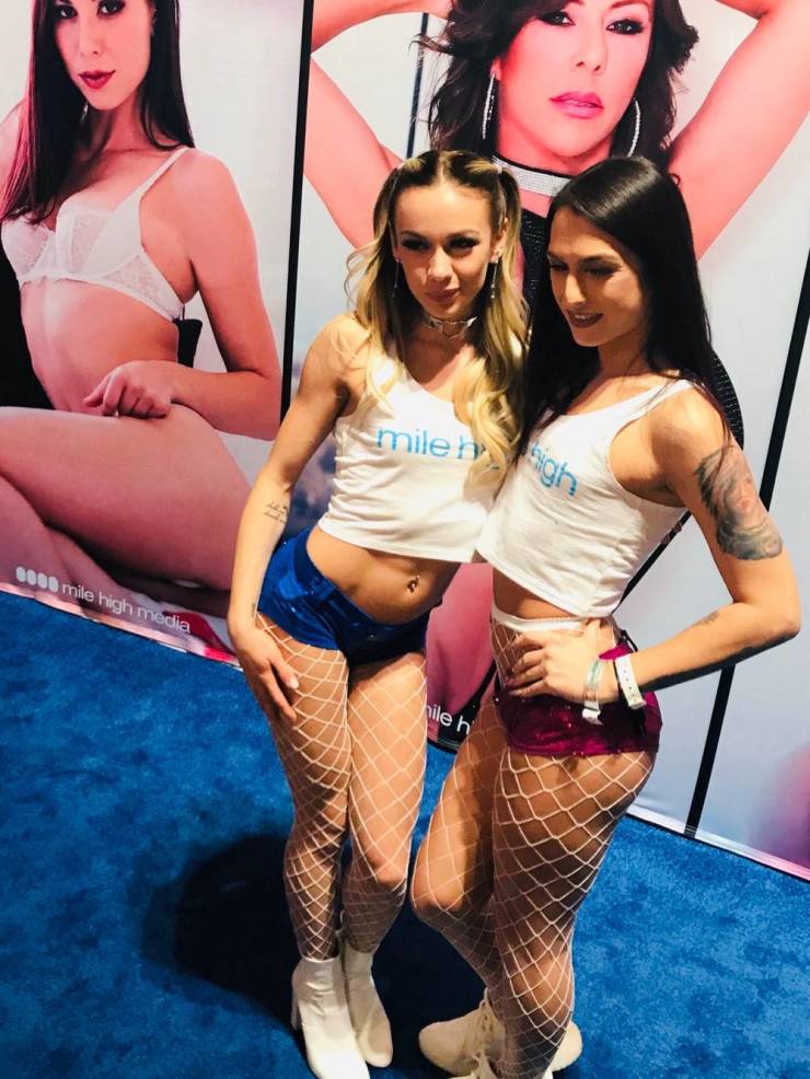 38 Hot Photos From AVN Adult Entertainment Expo 2020 137