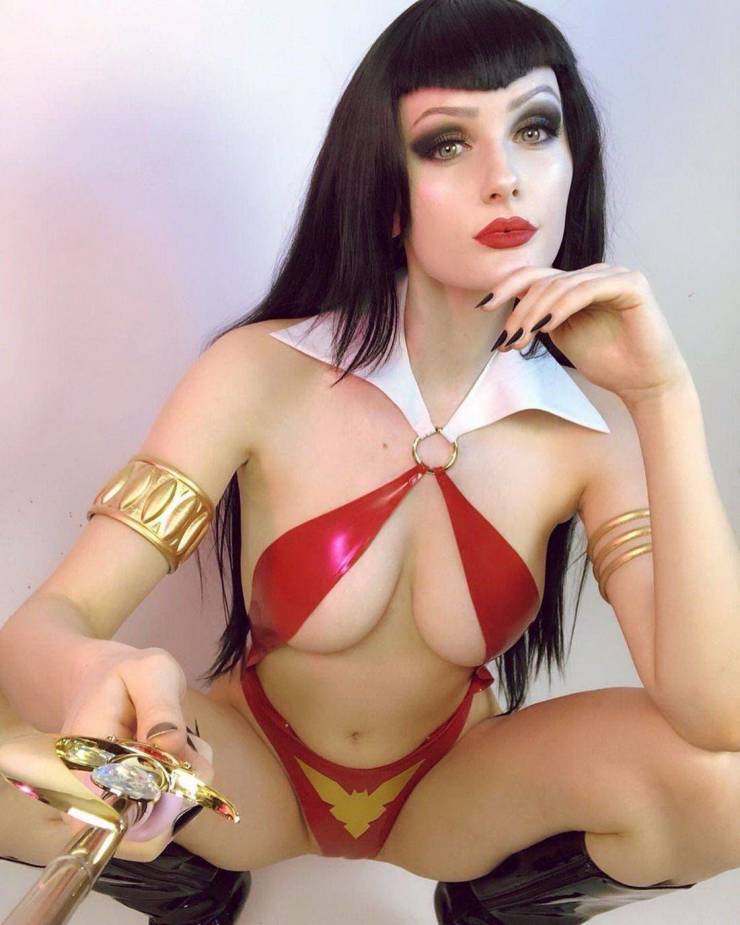The Sexy Cosplay Girls Of Every Nerd’s Fantasy 32