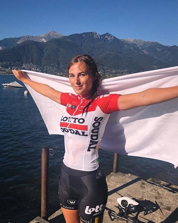 Dutch Cyclist Puck Moonen Looks Cute And Hot 22