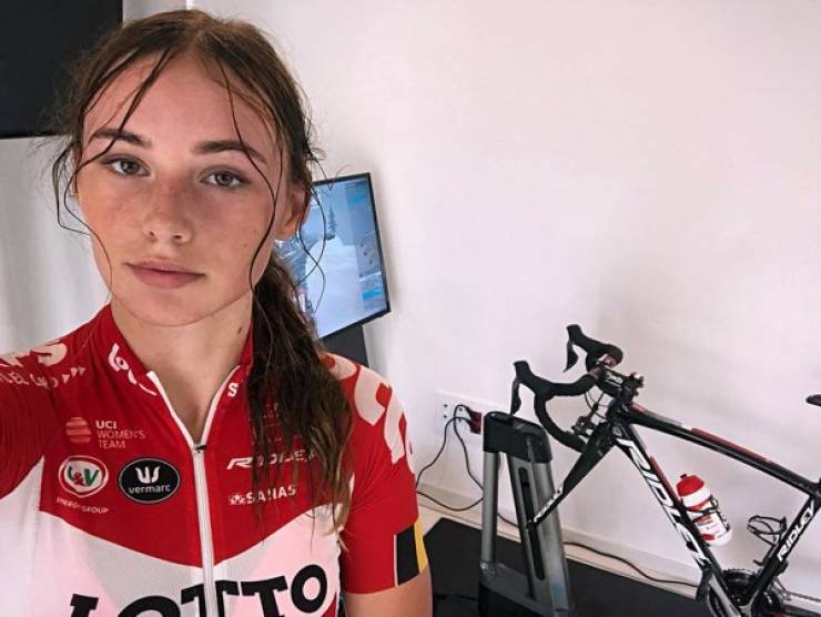 Dutch Cyclist Puck Moonen Looks Cute And Hot.