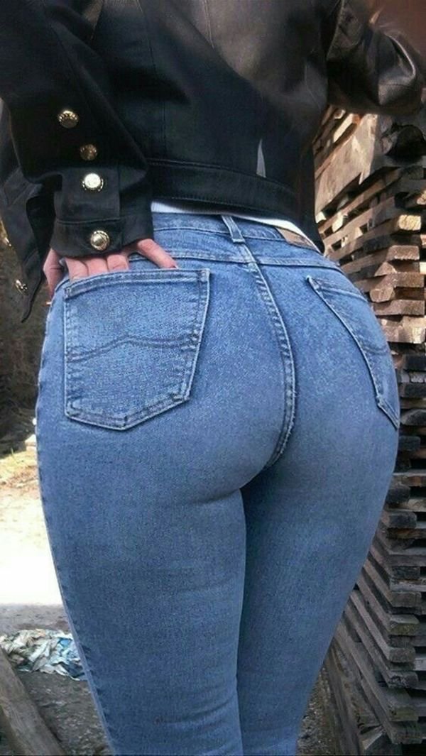 45 Hot Girls In Tight Jeans - Barnorama