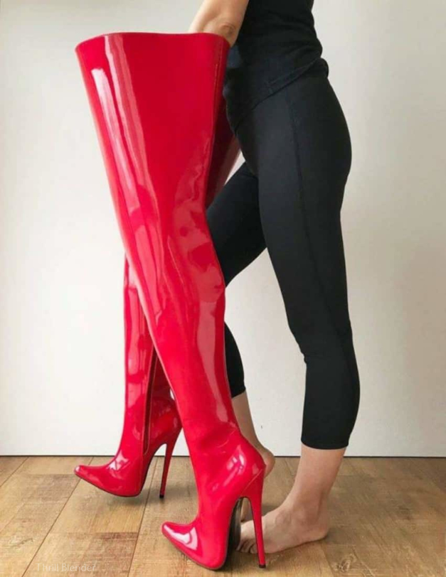 30+ Sexy Women Are Rocking Some Boots 27