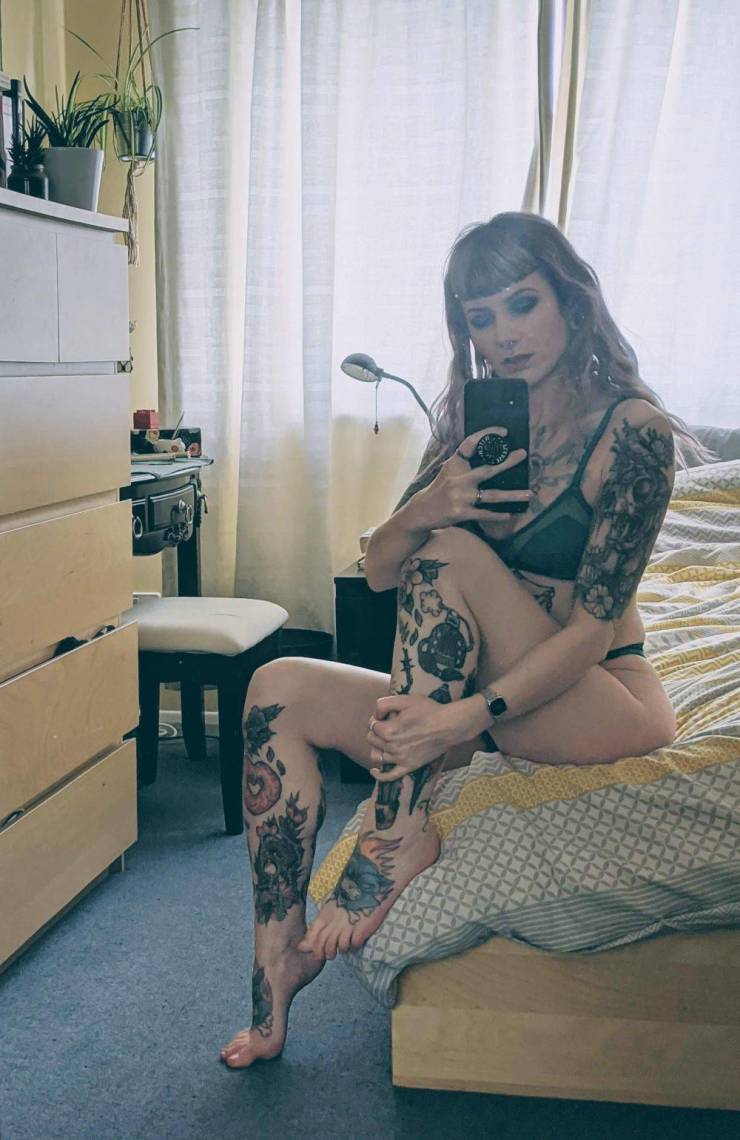 57 Hot And Hardcore Tattooed Girls 58