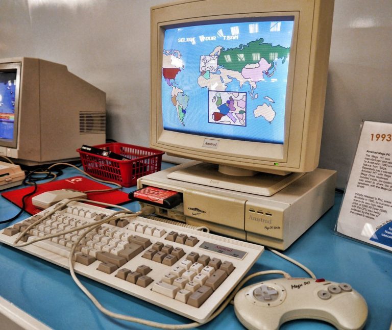 17 Photos Of Computers From Our Past – Barnorama