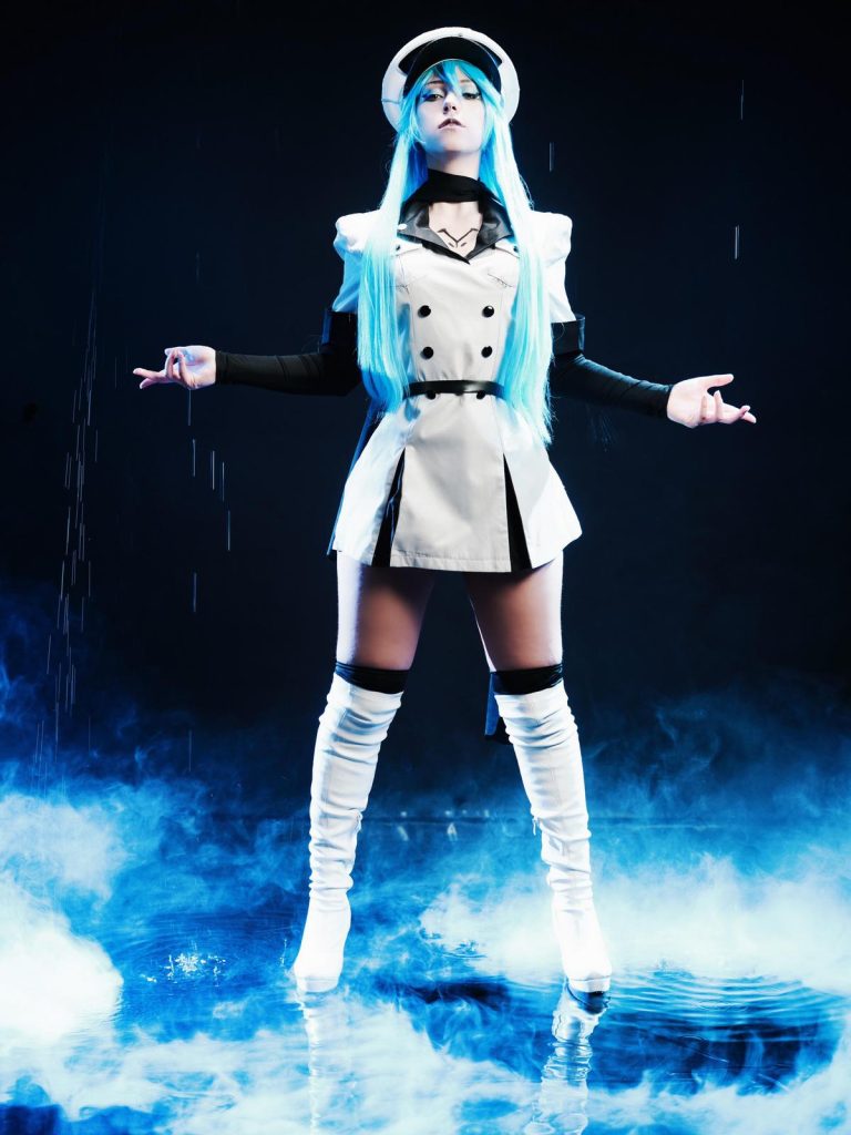 Shells Realm Cosplay 20 Entrancing Ladies Of The Cosplay Realm โ Barnorama