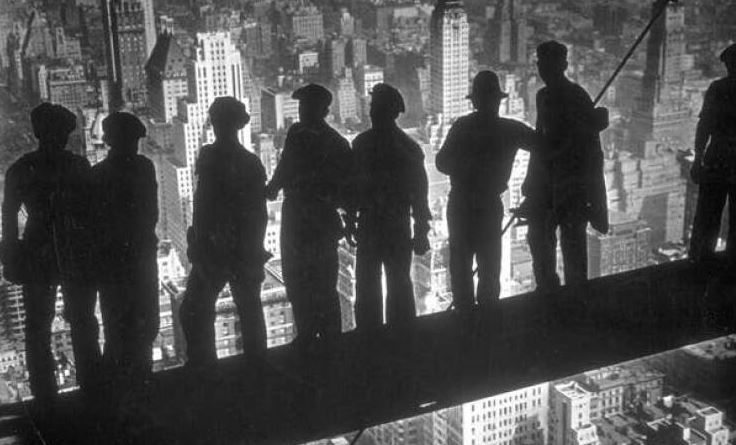 32 Incredible Photos Showcasing the Art of Historical Construction ...