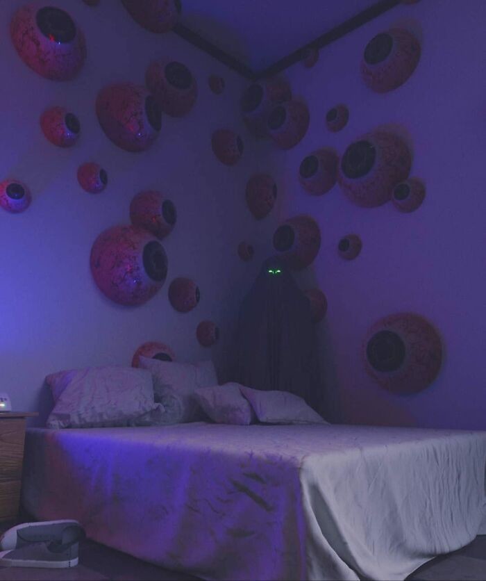 20 Oddball Designs Making Homes Hilariously Weird – Barnorama