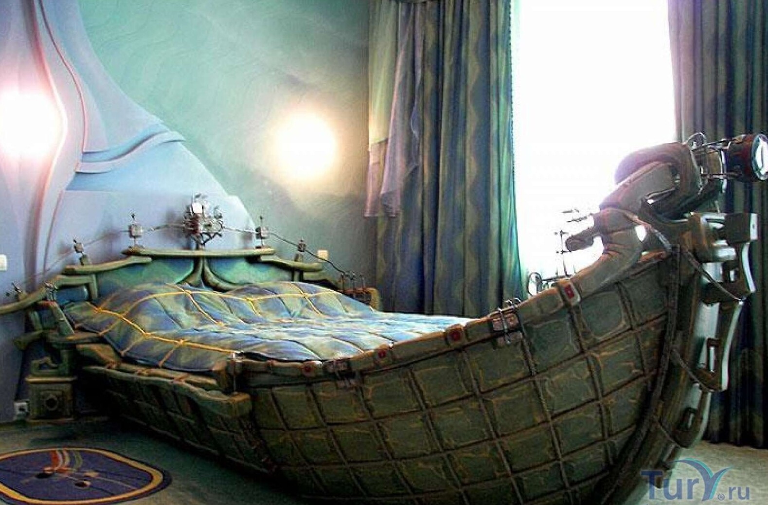 20 Oddball Designs Making Homes Hilariously Weird – Barnorama
