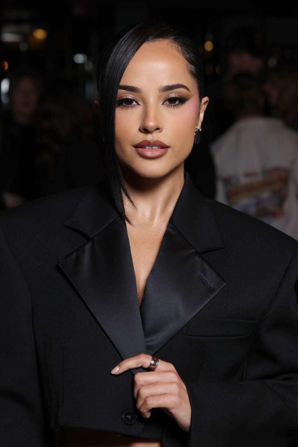 When Becky G Cut The Blazer And Won The Front Row – Barnorama
