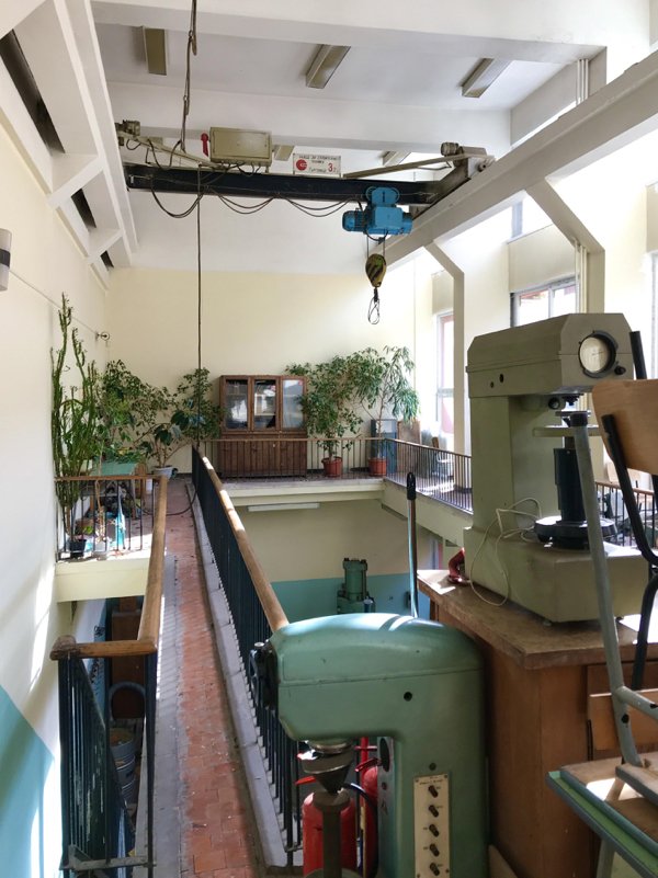 Engineering Lab Secret 23 Interesting Finds That Feel Like You Stumbled Into A Secret Level ...