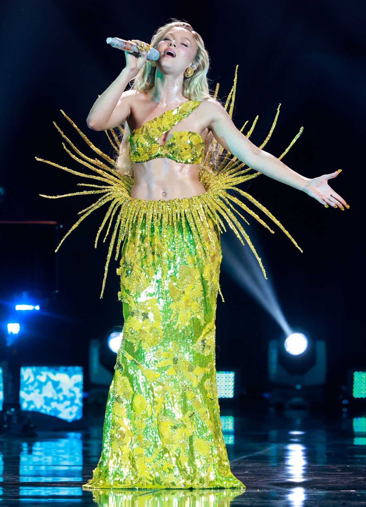 The Hottest Zara Larsson 2026 GRAMMY Photos Barnorama