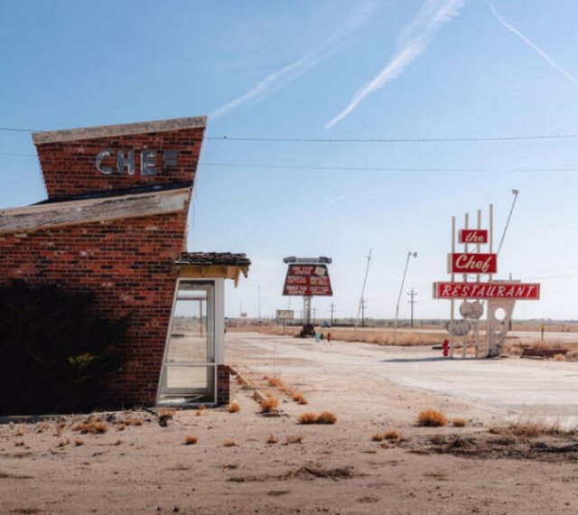 Abandoned mid-century truck stop in Nebraska