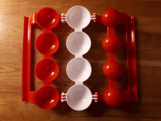 A hinged double-cup device