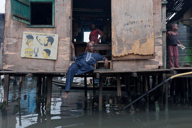Daily life adapted to the water in Makoko