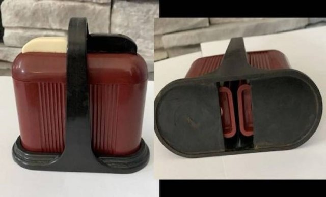 A small toaster-shaped object